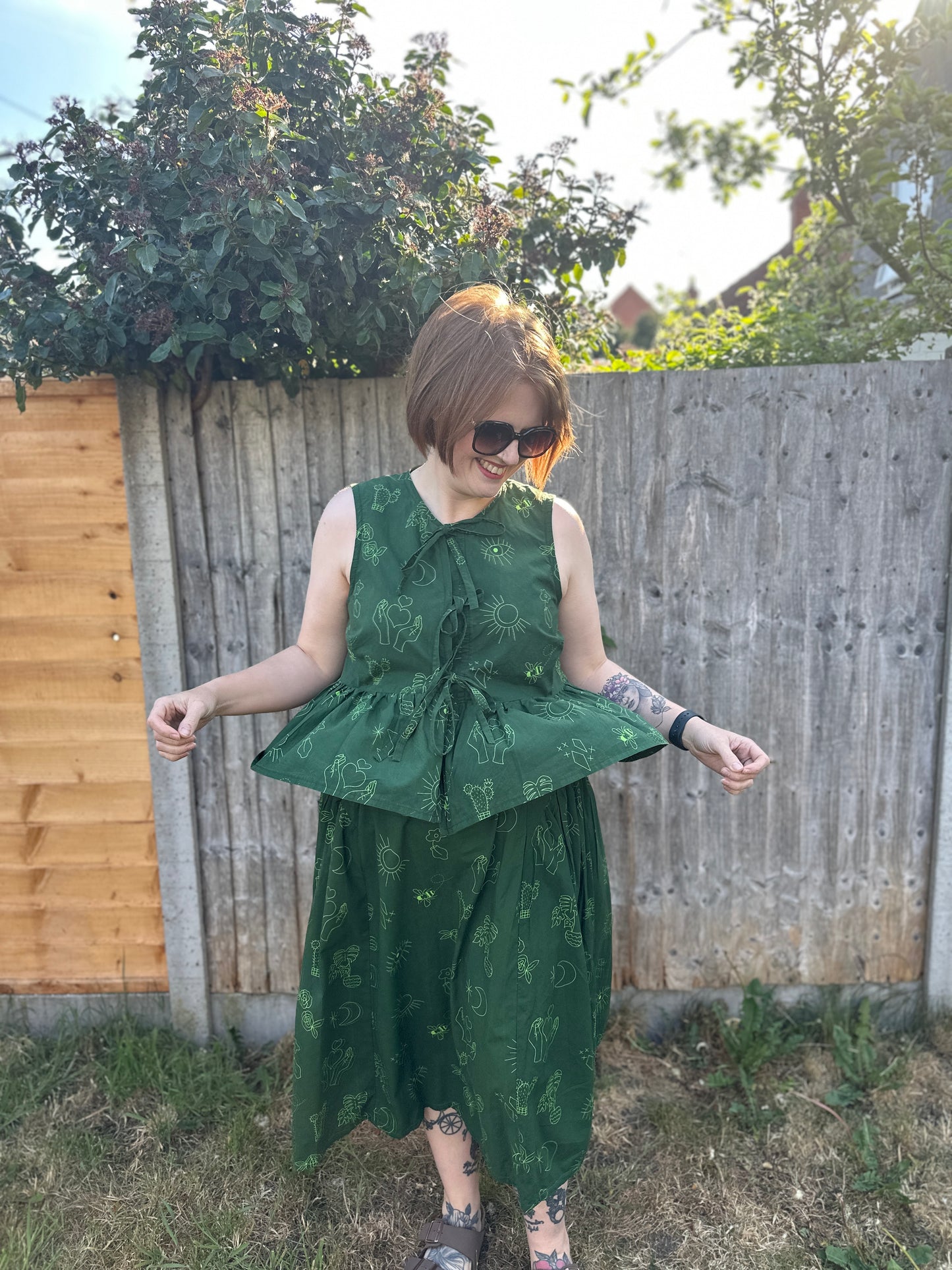 Scribbles - 100% Lightweight Cotton