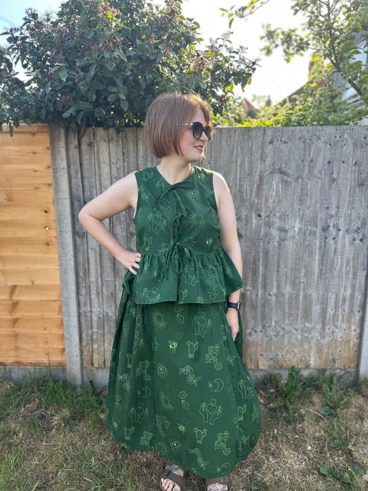 Scribbles - 100% Lightweight Cotton