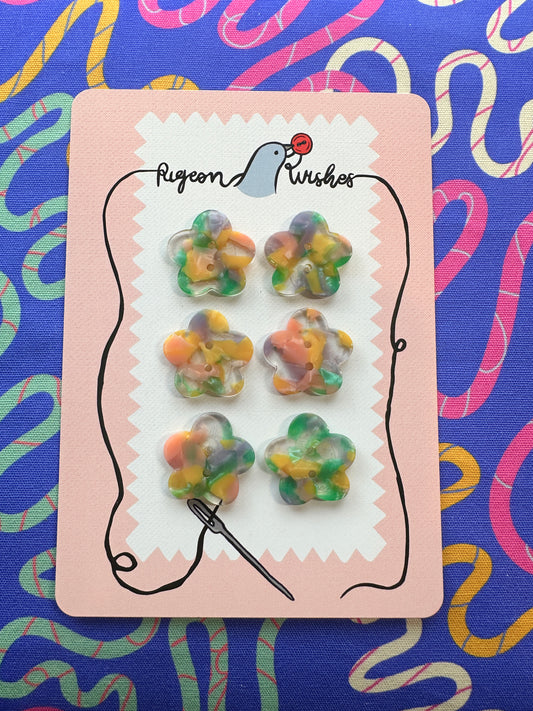 Midsommar Buttons 25mm - Pigeon Wishes